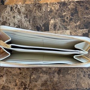 Coach Bags - Off white coach wallet Coach Bags - Off white coach wallet